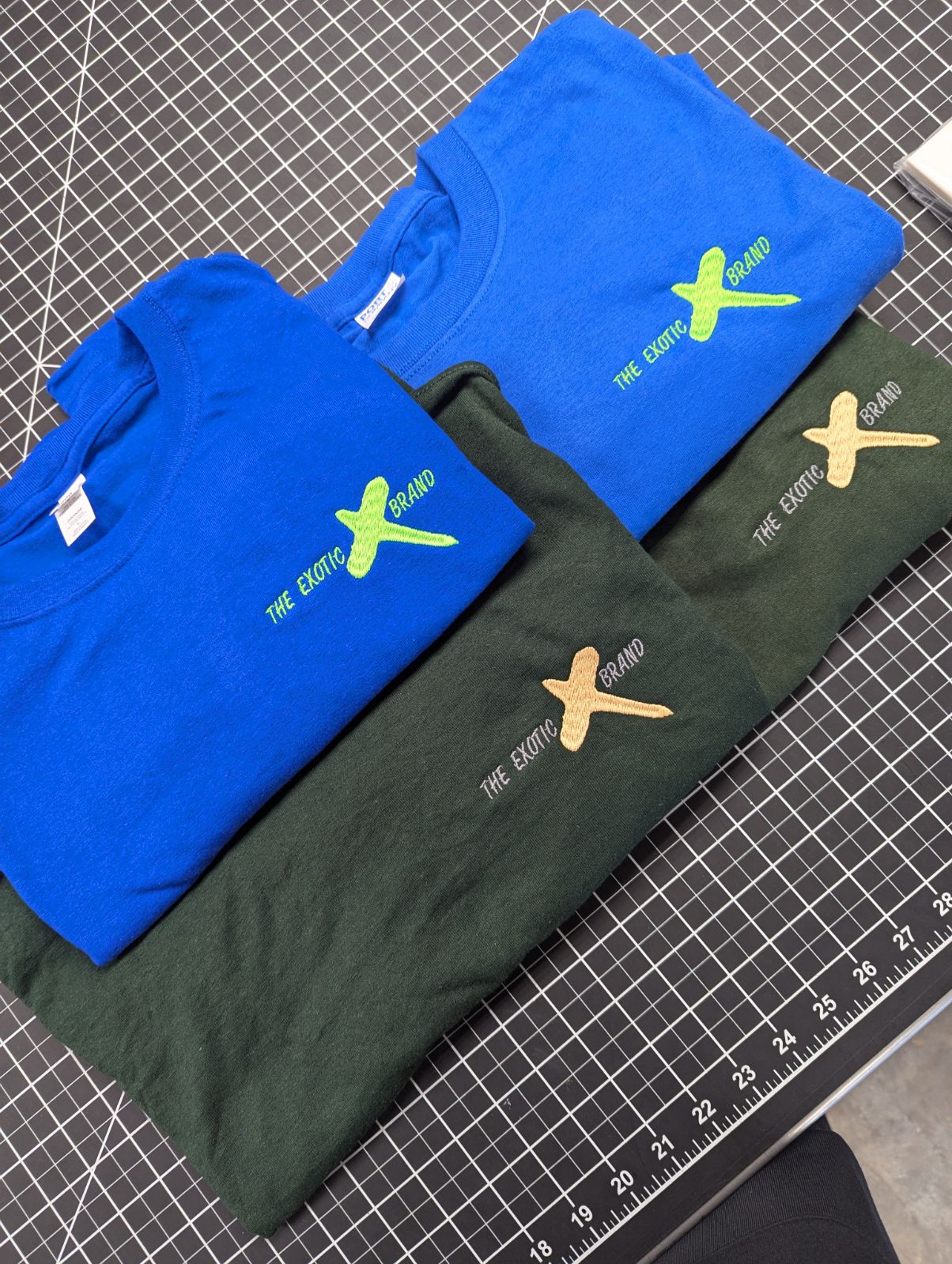 Long 𝙓 Logo T-Shirt